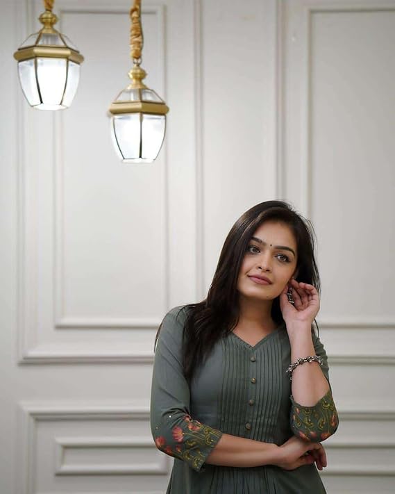 Women's Cotton a-line Flared Straight Kurti with Pant