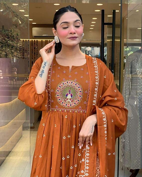 Women's Cotton Embroidered Anarkali Kurti With Malmal Dupatta Set